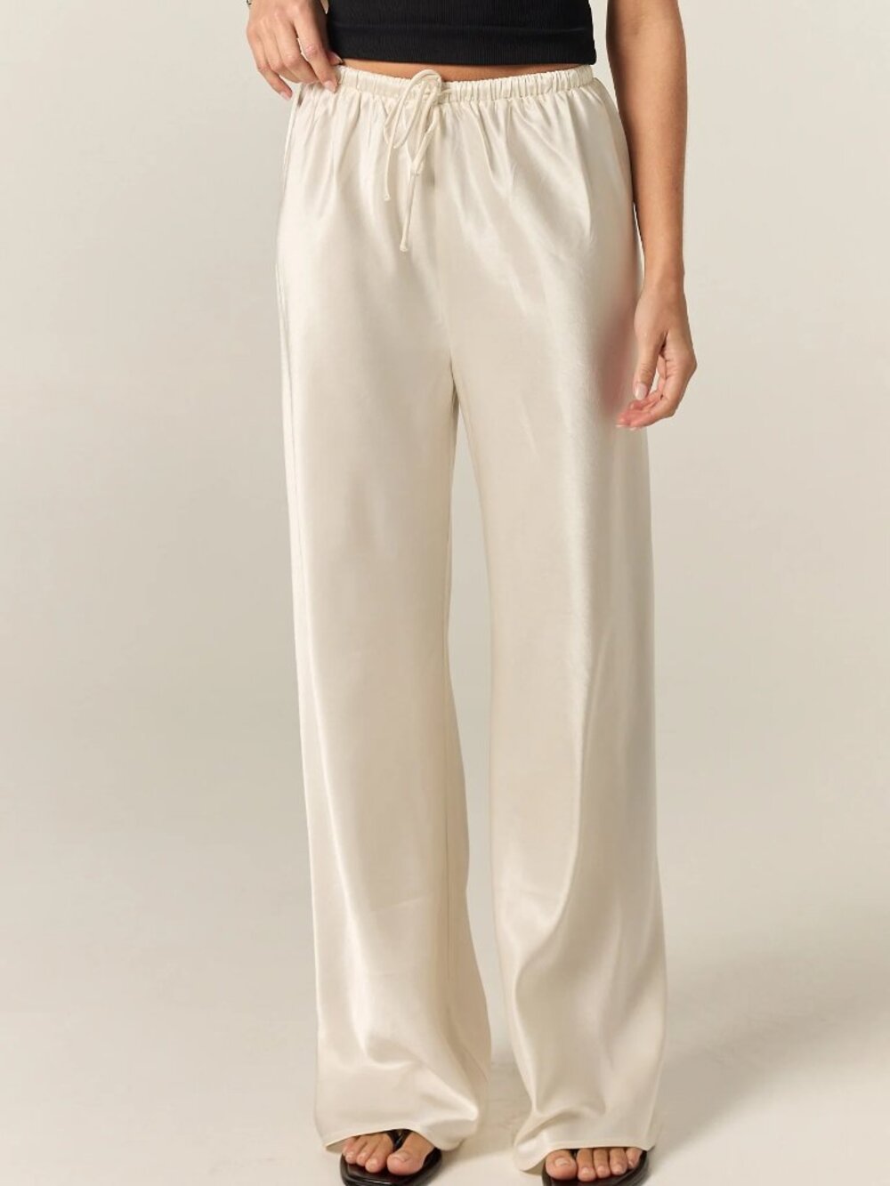 NWOT Women’s Relaxed Cream Drawstring Satin Pants, Sized Small